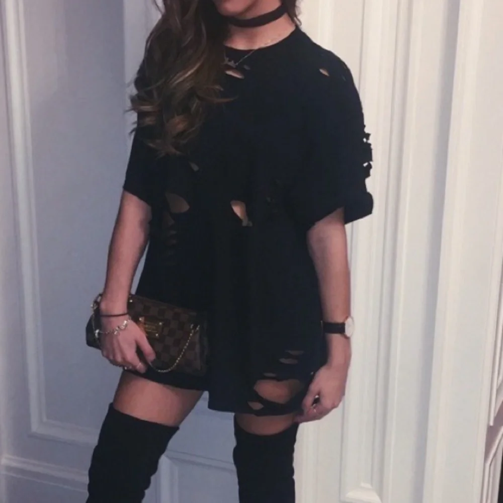 Oversized Ripped Shirt - Picture 2 of 5